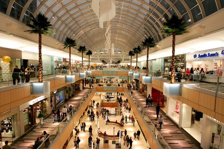 Crowed Shopping Mall Galleria Holiday Editorial Photo - Image of dallas,  floors: 105273076