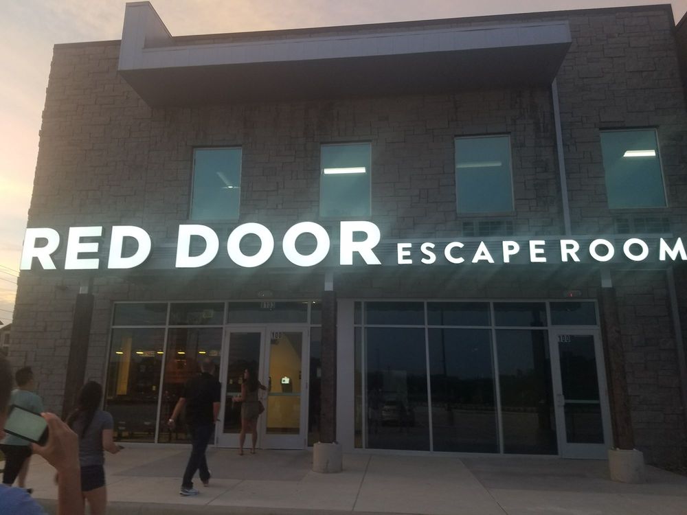 red door escape room discount