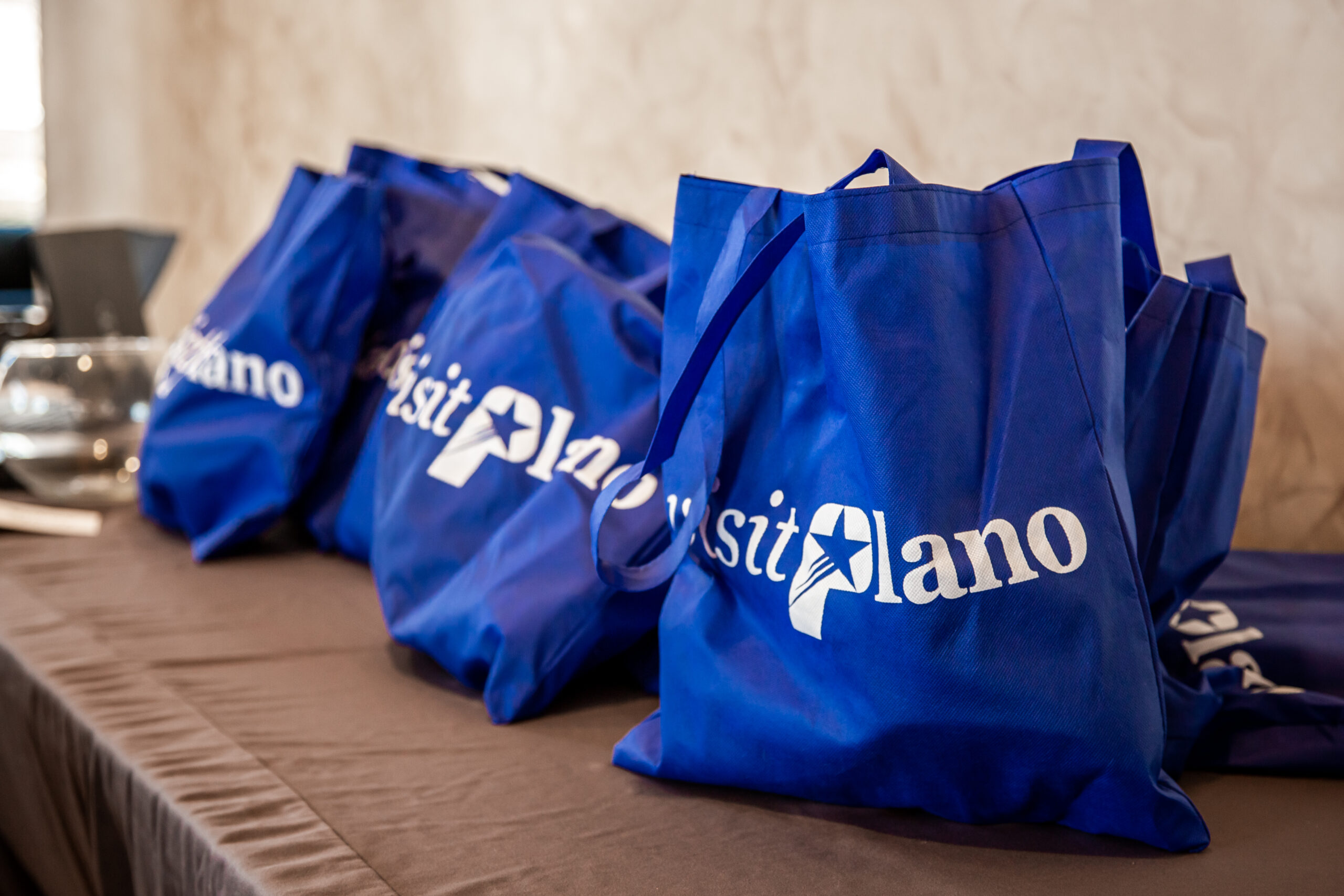 Visit Plano Tote Bags